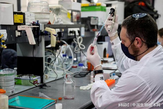 法美制藥巨頭攜手開發新冠單克隆抗體藥物